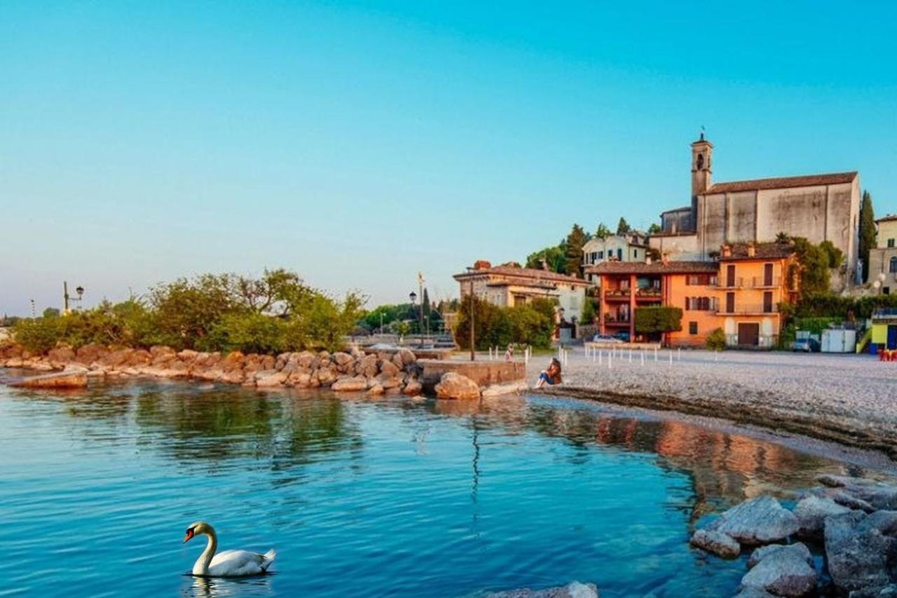 In Vacanza da Miki 03 Desenzano del Garda Bagian luar foto
